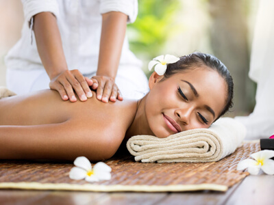 Female to Male Body Massage Near Me Kolkata